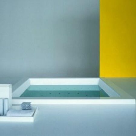 Badewannen von der Firma KOS